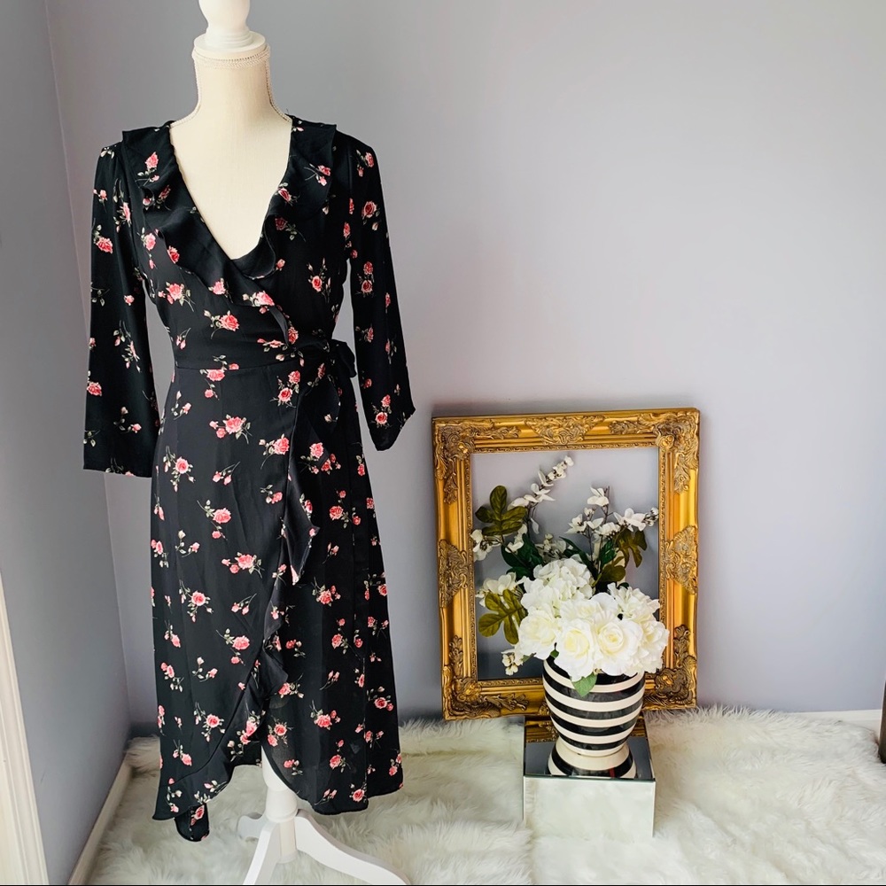 Forever 21 Floral dress, size M 💕